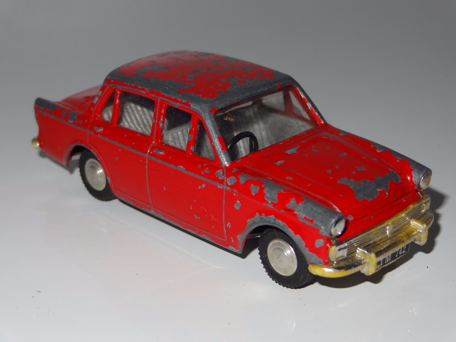 処分価格　SPOT-ON HILLMAN MINX 1800ミニカー 処分価格 SPOT-ON HILLMAN MINX 1800ミニカー Check The Market
