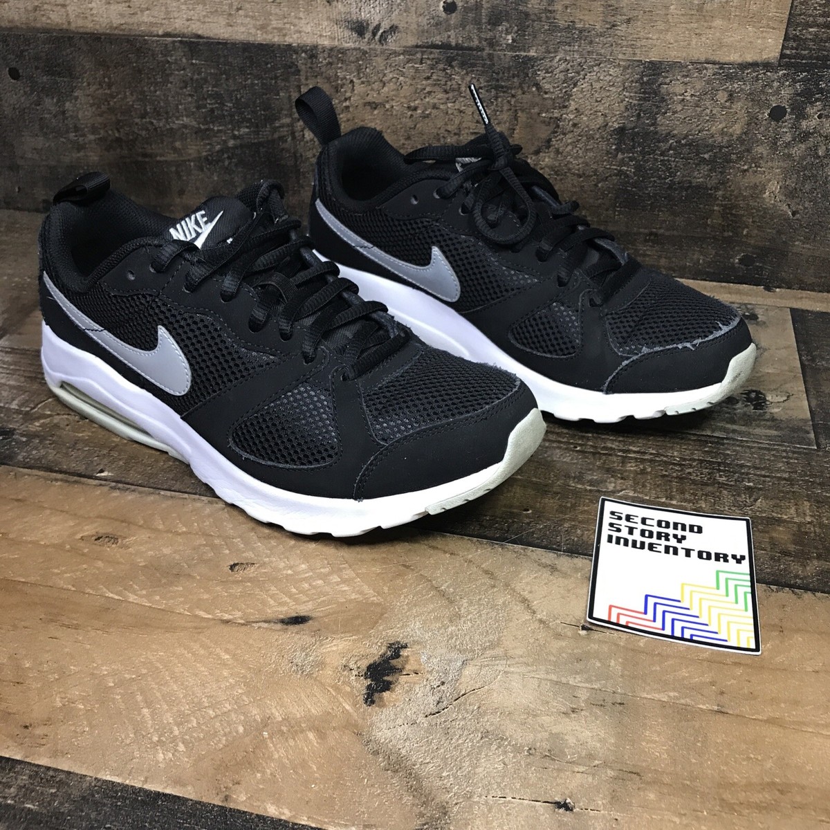 NIKE AIR MAX MUSE Women's Size 8 Running Training Sneakers NIKE AIR MAX MUSE Women's Size 8 Running Training Sneakers