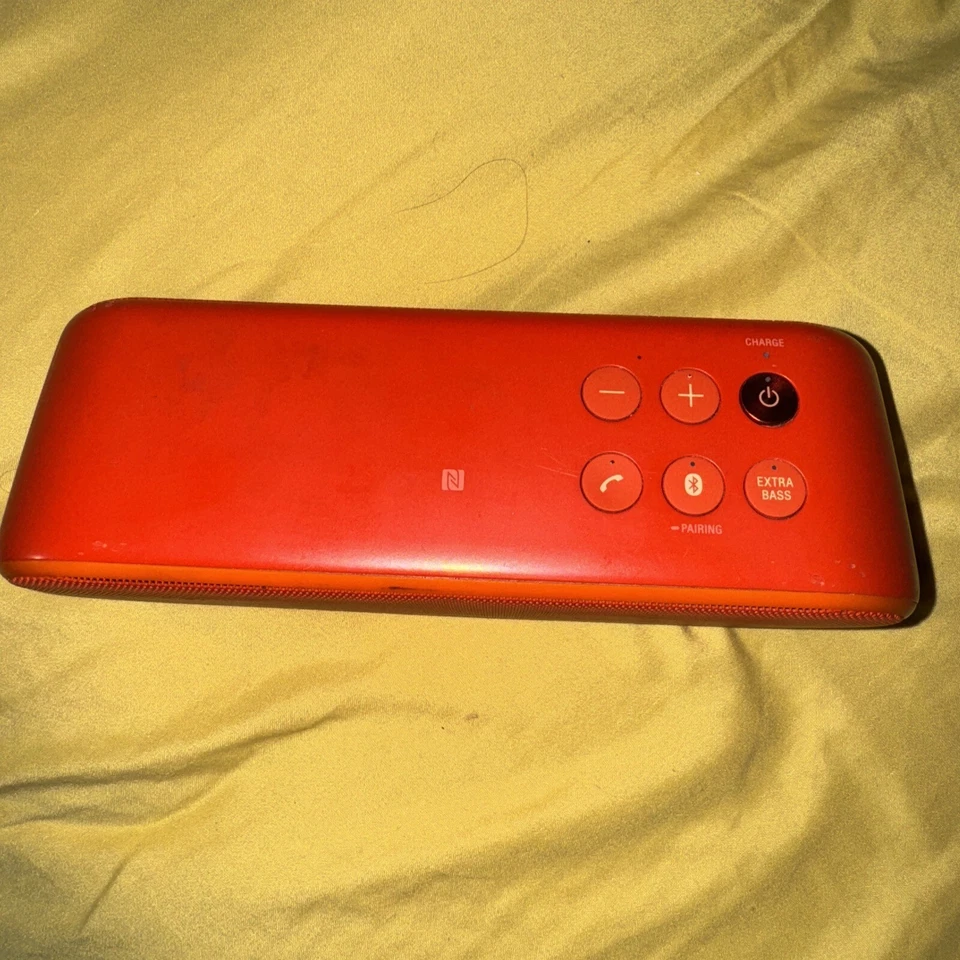 Sony SRS-XB2 Extra Bass Portable Bluetooth Speaker Red Orange - Image 2 of 4