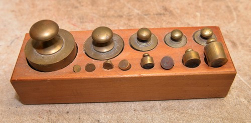 13 pc brass calibration weight set collectible vintage scale jewelers tool lot - Picture 6 of 6