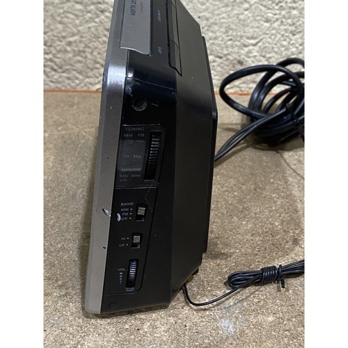 Philips AJ3231/05 Clock Radio FM/MW (AM) 4-Digits Display Dual Alarm For Parts - Picture 5 of 8
