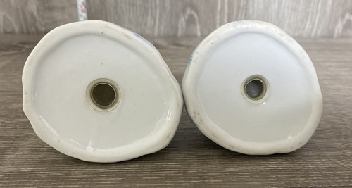 Igloo Shaped Salt & Pepper Shaker Set - Picture 6 of 6