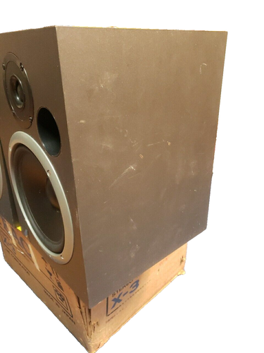 2 Event Electronics - 20/20 Studio Monitor Speakers - Picture 3 of 19