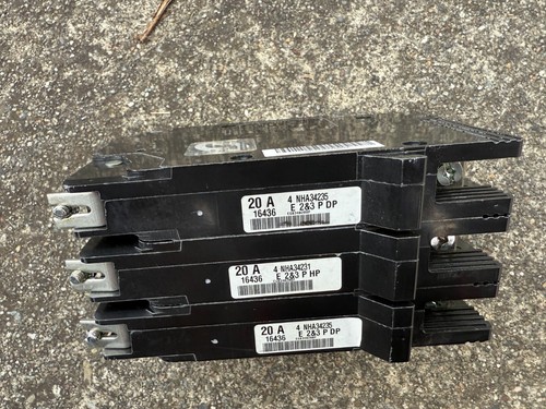 Disyuntor atornillable trifásico Square D EGB34020 20A 20AMP 480V 3 polos - Imagen 3 de 3