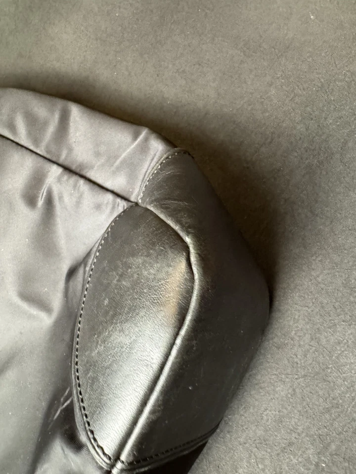 Bolso de Mano Tumi Nylon Foto 3 de 4