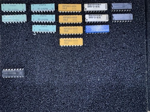 Lot of Vintage Integrated Circuits TI, Beckman, Intel And More Over 80
