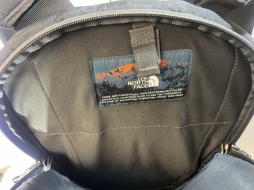 Columbia Borealis Backpack W/laptop Pocket And Flexvent Padding Black (USED) - Picture 8 of 19