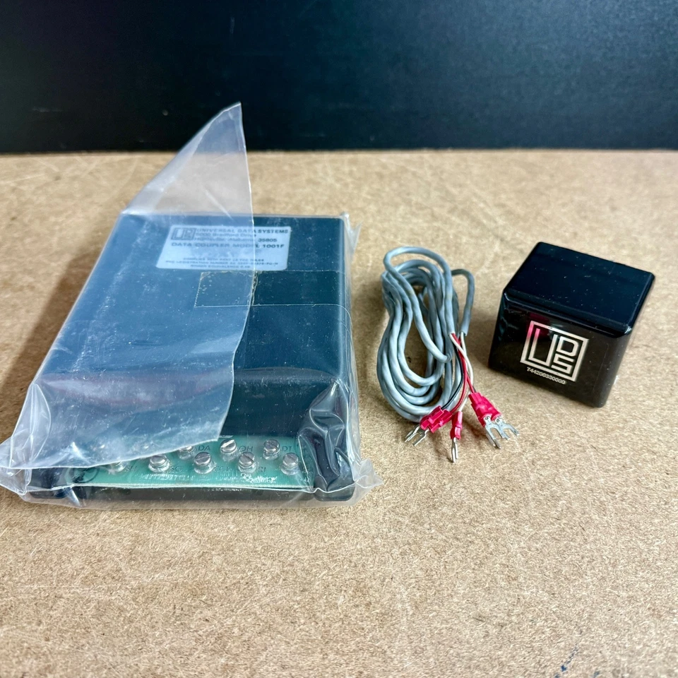 Vintage Universal Data Systems Coupler 1001F Early Modem Computing Technology - Image 3 of 4