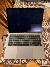 Apple MacBook Air A1932 2018 Retina, 13.3" i5 1.6GHz 8GB RAM 128GB SSD