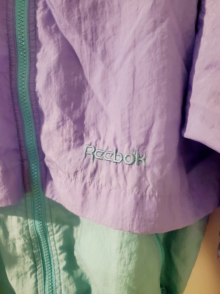 Chaqueta cortavientos retro Reebok vintage años 80/90 pastel púrpura/verde cremallera completa talla pequeña Foto 3 de 4