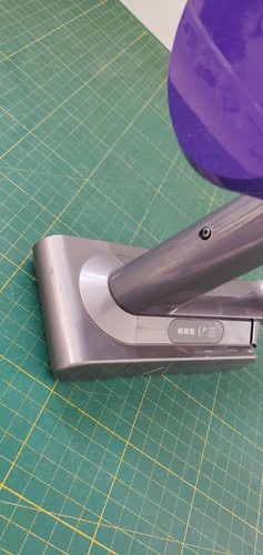 Dyson Cyclone V10 Motorhead – Akku-Staubsauger (defekt) _5_5 - Bild 18 von 22