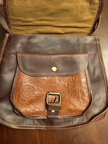 Borsa a tracolla da donna The Tannery in pelle lavorata - Foto 8 di 15