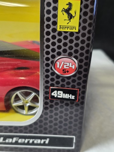 Maisto Tech Ferrari LaFerrari 1:24 Scale Red Radio Control R/C Car Toy 49 MHZ  - Picture 3 of 7