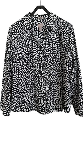 Chico’s Women’s Sz 3(XL) No Iron Black White Geometric Print Blouse - Picture 2 of 7