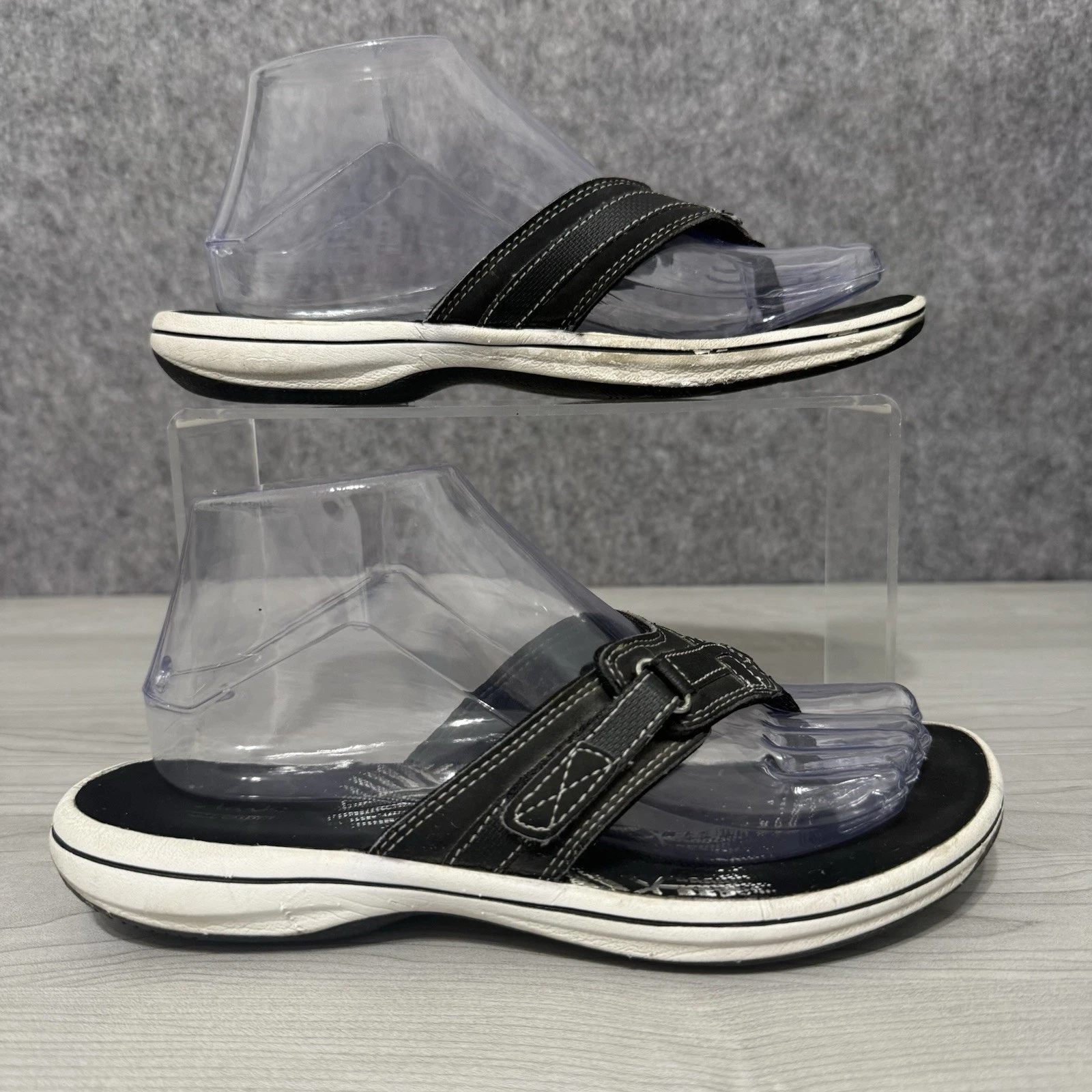 Sandali donna Clarks Collection taglia 7 M neri infradito stampa palmo regolabile