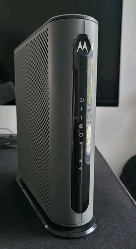 Motorola MG8702 DOCSIS 3.1 Kabel Brama/Router WiFi