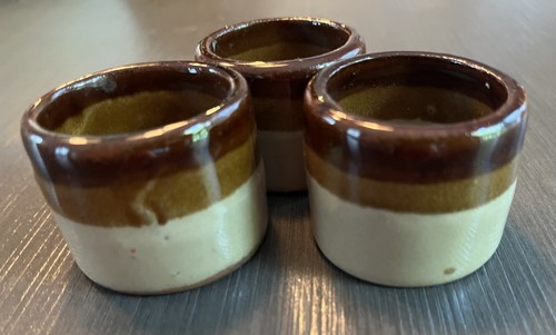 Vintage Ceramic Stoneware Napkin Ring Holders - Set of 3 - Umbre Brown Tri-tone - Picture 2 of 14