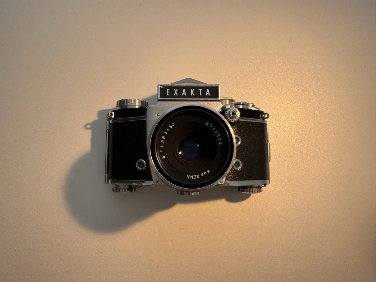 Exakta Varex IIa mit Carl Zeiss Jena Tessar 2.8/50mm + Tasche in Düsseldorf - Oberkassel