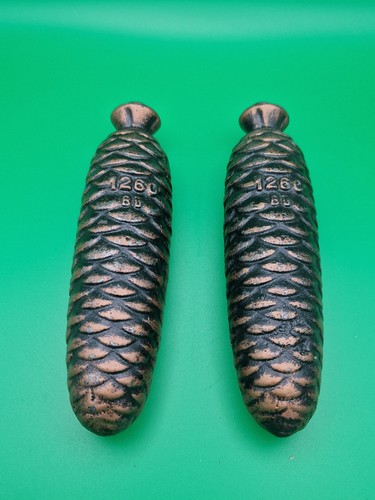 De colección Par De Pesas De Reloj Cuco Cono De Pino De La Selva Negra Hierro Fundido 1260BU - Imagen 1 de 3