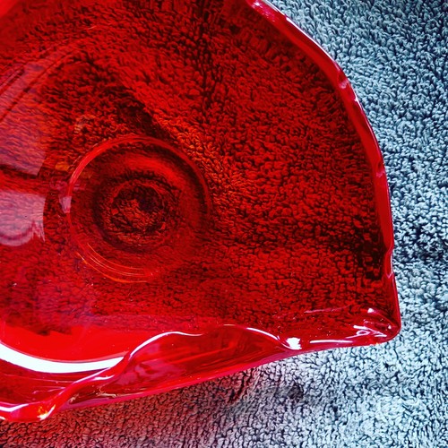 Amberina Glass Dish - Picture 6 of 7