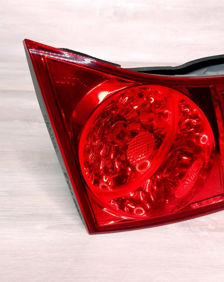 2011-2014 ACURA TSX УНИВЕРСАЛ ВНУТРЕННИЙ БАГАЖНИК ЗАДНИЙ ФОНАРЬ ЛЕВЫЙ ВОДИТЕЛЬ LH СТОРОНА OEM - Изображение 4 из 4