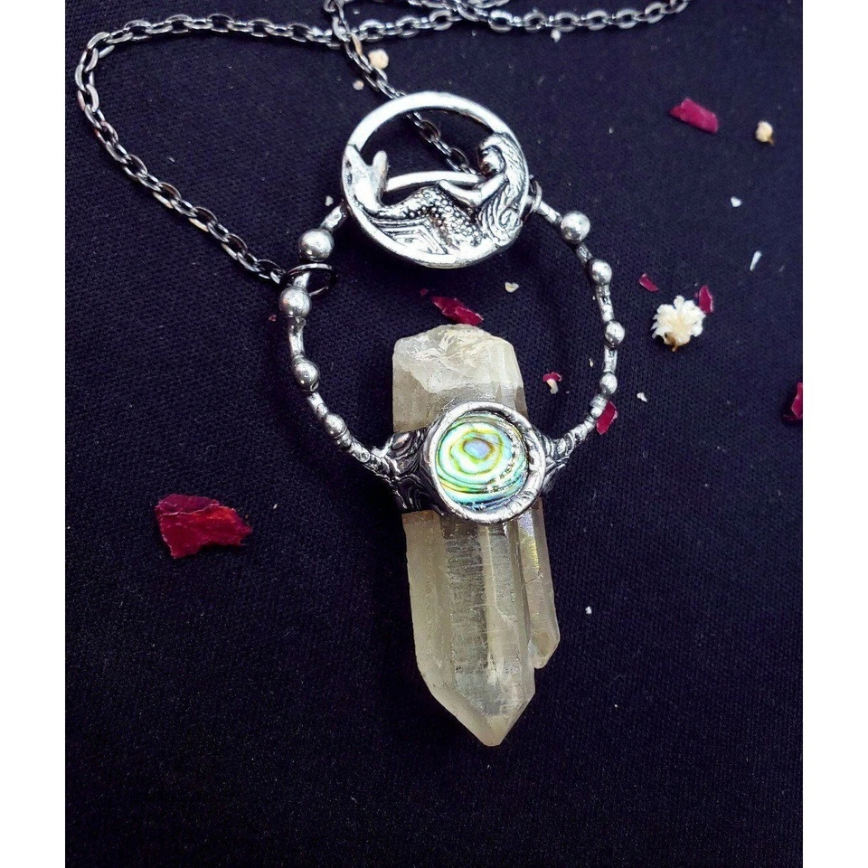Quartz and Abalone Mermaid Crystal Necklace - Изображение 3 из 4