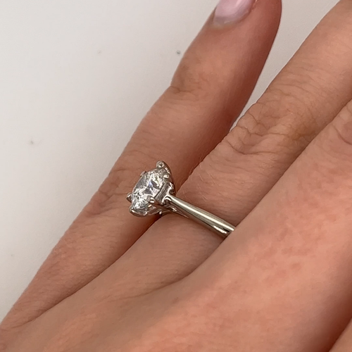 18ct White Gold Classic Solitaire 1.10ct H/SI3 Diamond Engagement Ring - Video 1 of 1