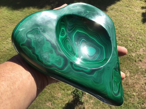 Stunning Polished Malachite Heart Shaped Bowl - Picture 7 of 9