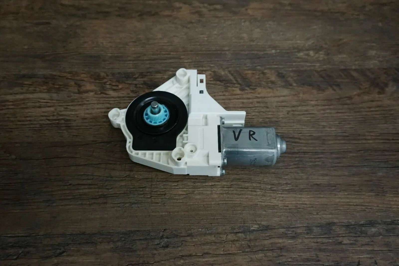 Picture 1 of 4