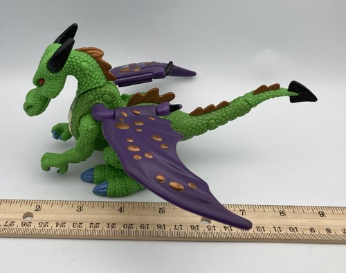 Fisher Price Imaginext 2001 castillo medieval dragón verde con alas púrpuras y batalla - Imagen 4 de 4