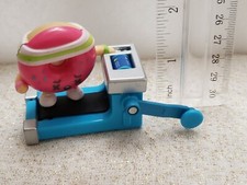 OMG OH! My GIF Mystery Figure Really Moves GiFs Gone Live Donut