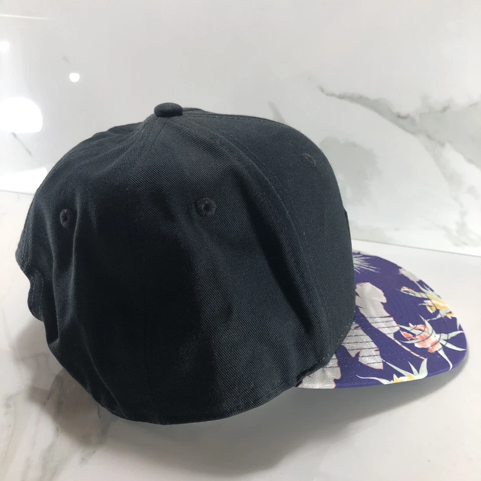 Vans Off The Wall Sombrero Hombre Talla Única Ajustable Negro Púrpura Hawaiano Floral Foto 4 de 4