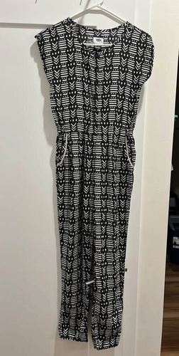 Old Navy Tribal Black And White Jumpsuit Girls XL (14) Women's S