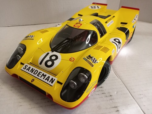 MINICHAMPS Porsche 917K Shell 24h LeMans 1970 Piper/Van Lennep #18 HUGE CAR 1:12 - Picture 2 of 12