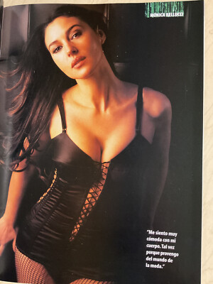june 2003 Maxim #15 En Espanol Monica Bellucci cover 2X Bikini +