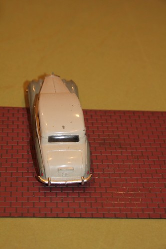 VINTAGE DINKY TOYS- #150 ROLLS ROYCE SILVER WRAITH ** VERY NICE ** - Picture 3 of 4
