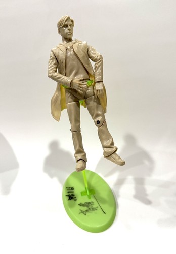 Mezco Toyz Heroes Peter Petrelli PX Exclusive Test Shot Action Figure - Picture 3 of 11