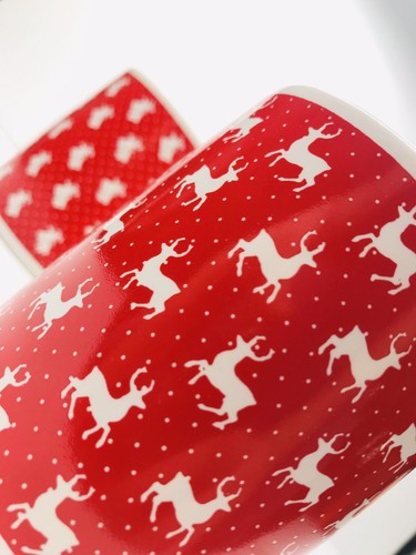 Juego de 2 tazas de café vintage de vacaciones de Navidad Japón rojo blanco campanas de reno - Imagen 10 de 12