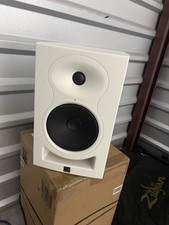 Kali Audio LP-6 V2 6.5-inch Powered Studio Monitor - White