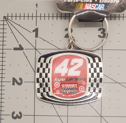 Kyle Larson #42 2015 Target Chip Ganassi Racing Nascar Keychain - Picture 4 of 4