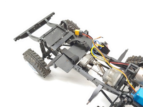 RC4WD Land Cruiser CROCADILE HUNTER Hardbody Custom Build 1/10 4x4 RC Crawler - Picture 11 of 19