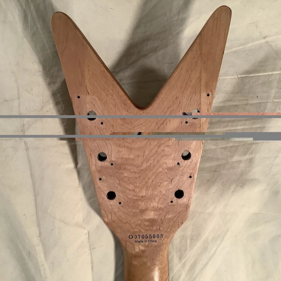 Cuello de guitarra eléctrica Dean ML X cabezal grande en V - ¡Bonito! Foto 3 de 4