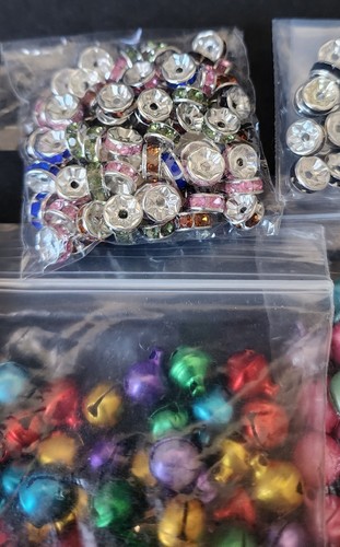 Vintage Cloisonné & Metallic Bell Bead Collection – 1 lb 15.6 oz Holiday Lot - Picture 4 of 9