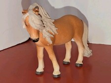 Schleich ICELANDIC MARE HORSE Island Pony 2014 Animal figure 13790