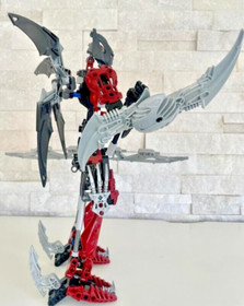 Bionicle Makuta Icarax 8953 w/Tridax & Shadow Leeches.  Complete .