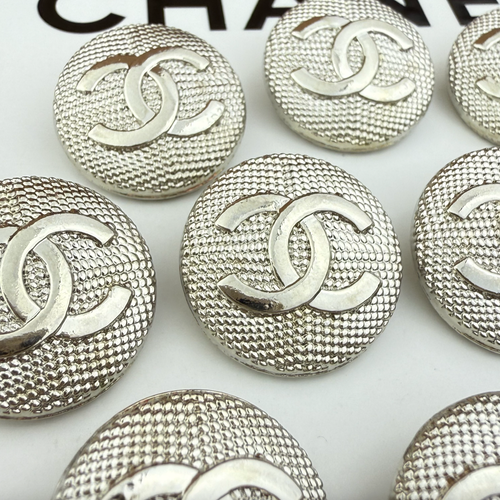 10 CHANEL KNÖPFE CC LOGO RUND SILBER METALL 22MM VINTAGE - Bild 4 von 8