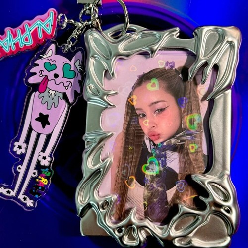 Silver Metallic Style Shaped Photo Card Holder