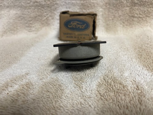 NOS FORD 51A-9273 1946 1947 FORD SUPER DELUXE OIL PRESSURE DASH GAUGE RED/BLACK - Picture 7 of 9