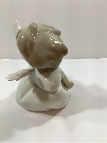 Lladro Angel Dreaming 1977 Figurine Porcelain SKU # 1521 - Picture 5 of 7