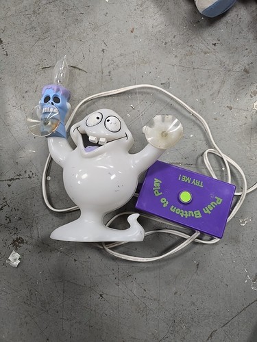 Vintage Halloween Ghost Candelabra Light Window Flicker Candle HallowScream 90s - Picture 1 of 10